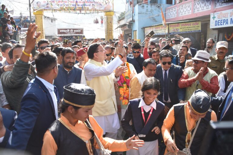 मुख्यमंत्री श्री पुष्कर सिंह धामी ने गुरूवार को जौलजीबी मेला-2024 का शुभारंभ किया। इस अवसर पर उन्होंने 64.47 करोड़ की 18 योजनाओं का लोकार्पण एवं शिलान्यास किया।