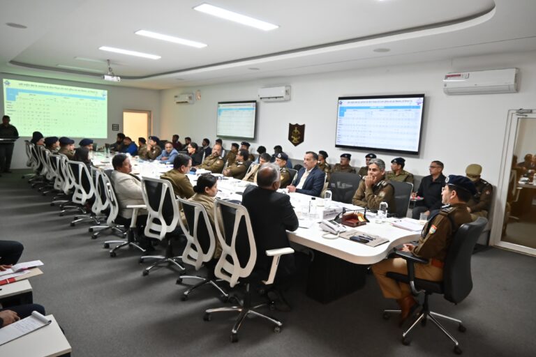मुख्यालय पुलिस महानिदेशक, उत्तराखण्ड।  *38वें राष्ट्रीय खेलों के आयोजन हेतु पुलिस महानिदेशक ने की हाई लेवल मीटिंग, तैयारियों का लिया जायजा खिलाड़ियों के साथ साये की तरह रहेगी पुलिस