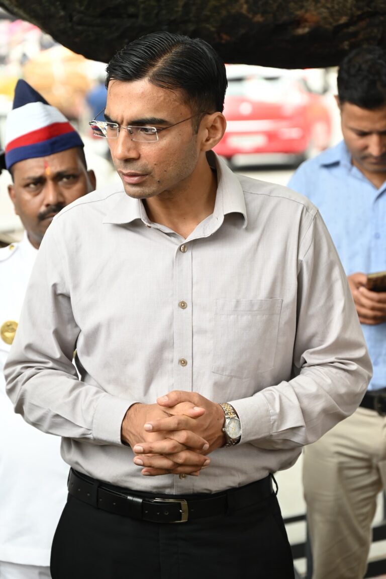 सरकारी परिसम्पतियों को समयबद्ध करना ही है अतिक्रमणमुक्त; विभागीय अधिकारियों की जिम्मेदारी तय  चेतावनीः निर्धारित समयसीमा पर कार्यवाही न हुई तो रूकेगा वेतन; निलम्बन; सेवाबाधित