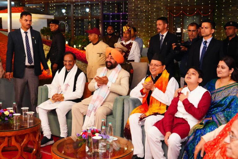 मुख्यमंत्री आवास में इगास पर्व हर्ष–उल्लास, पारंपरिक आस्था और सांस्कृतिक गौरव के साथ भव्य रूप से मनाया गया