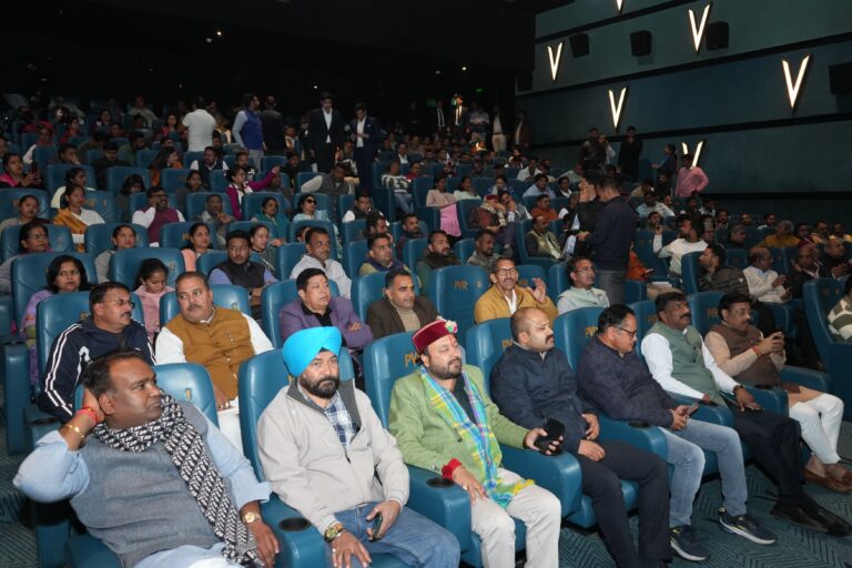 मुख्यमंत्री श्री पुष्कर सिंह धामी ने ‘गौदान’ फिल्म का अवलोकन किया