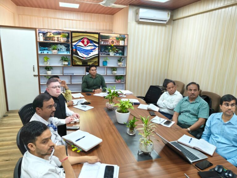 धामी सरकार की पहल, प्रदेश भर में सरकारी आवासों के पुनर्निर्माण और नए निर्माण की योजना तेज