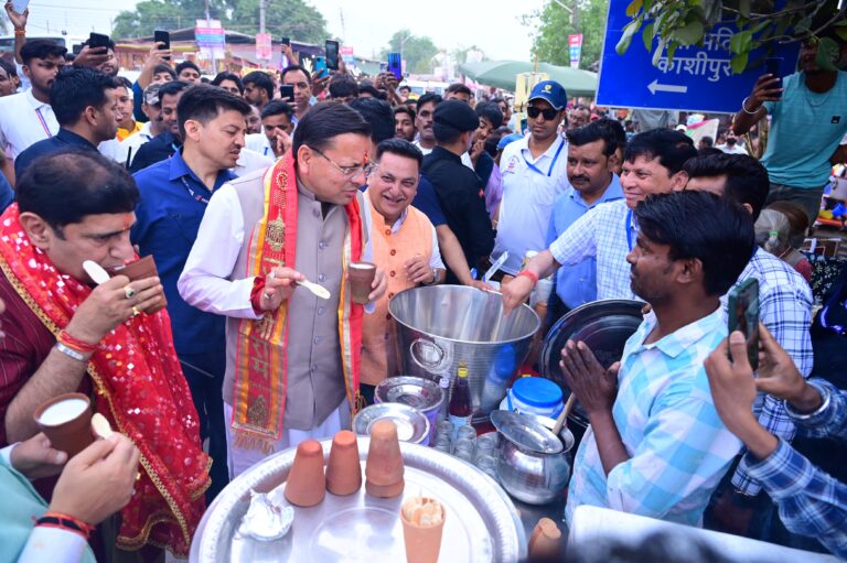 मुख्यमंत्री ने कहा कि लगभग 1,950 करोड़ रुपये की लागत से काशीपुर में पेयजल, सीवरेज, सड़क सुधार और सीवेज ट्रीटमेंट प्लांट जैसे महत्वपूर्ण कार्य तेजी से आगे बढ़ाए जा रहे हैं।