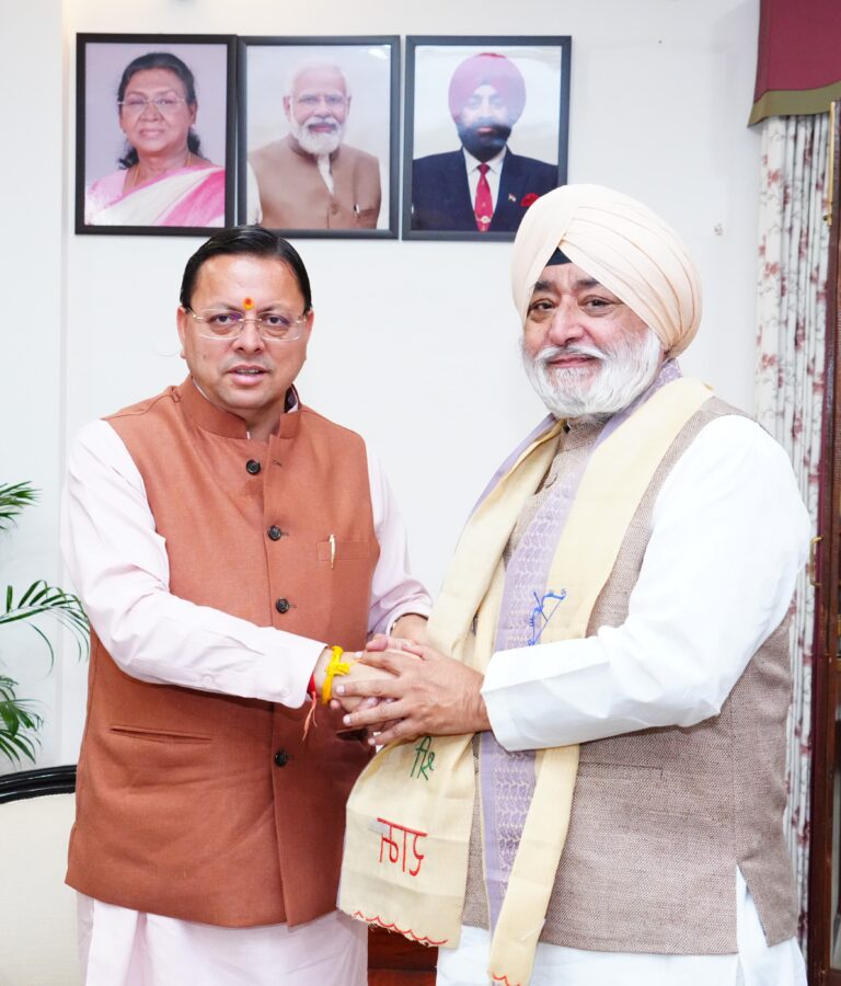 मुख्यमंत्री श्री पुष्कर सिंह धामी से रविवार को मुख्यमंत्री आवास में गुरुद्वारा श्री हेमकुंट साहिब प्रबंधन ट्रस्ट के अध्यक्ष श्री नरेंद्र जीत सिंह बिंद्रा ने भेंट की।