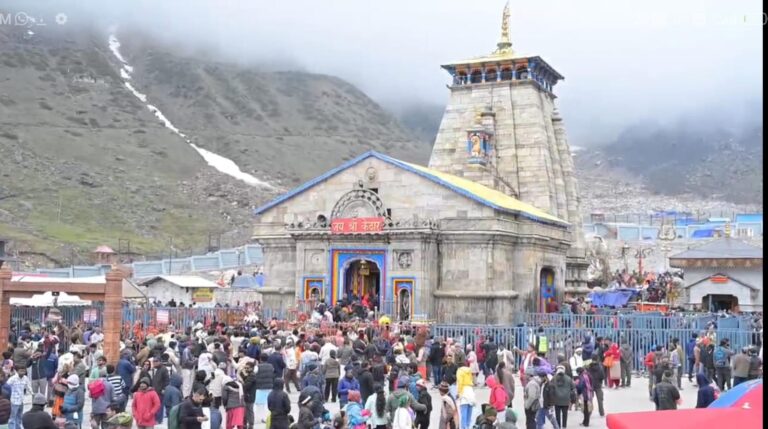 केदारनाथ धाम की यात्रा इस वर्ष नए आयाम स्थापित कर रही है। 22 अप्रैल से शुरू हुई यात्रा अब 22वें दिन में प्रवेश कर चुकी
