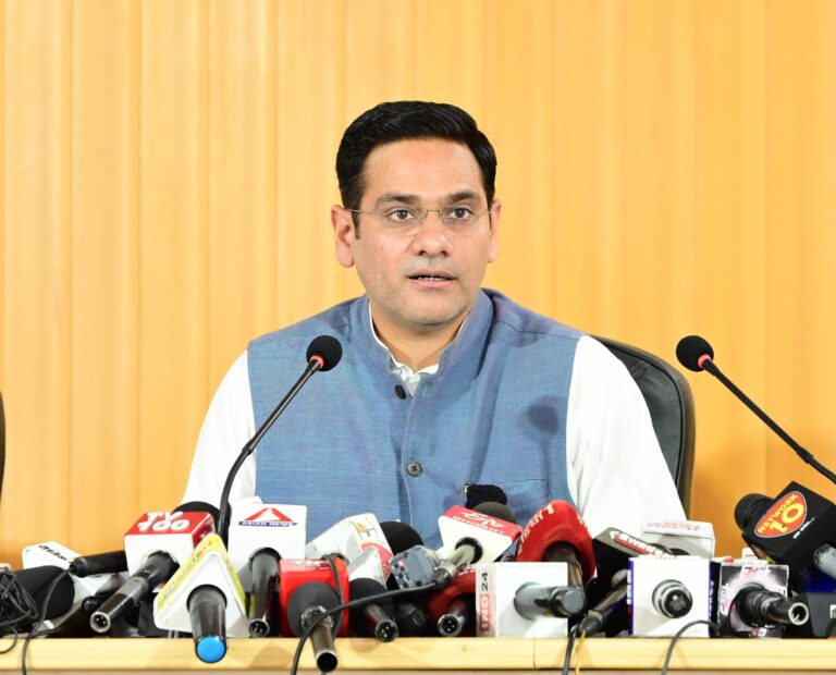 इंटरनेशनल मार्केट में पहुंची उत्तराखंड की मछली राज्य बनने के बाद पहली बार पांच मीट्रिक टन रेनबो ट्राउट मछली का निर्यात